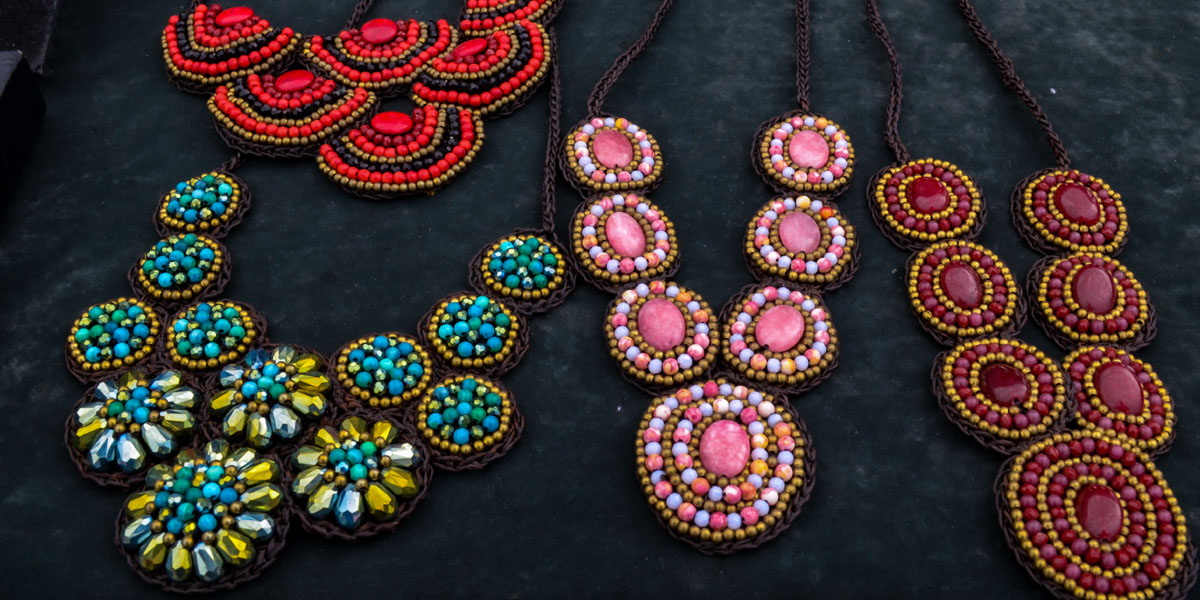 Top 10 Beadwork and Sequinning Techniques for Handicraft Apparel